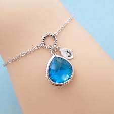 Hermosa Pulsera de Charms Hecha a Mano con Dije de Lágrima Azul, Joyería Personalizada con Iniciales para Mujeres y Niñas, Ideal para Bodas y Fiestas - Product Image 2