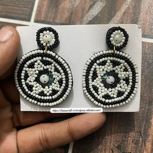 FAIZA CRAFT - Pendientes de Aleación de Zinc con Cuentas Bordadas Hechas a Mano, Joyería Artificial Multicolor de Moda al por Mayor para Mujer - Product Image 1