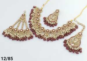 Ensemble de bijoux de mariée vert foncé en quatre pièces, collier Kundan avec Jhumka Mangtika, ensemble de bijoux traditionnels pour mariages et Nikah - Product Image 5