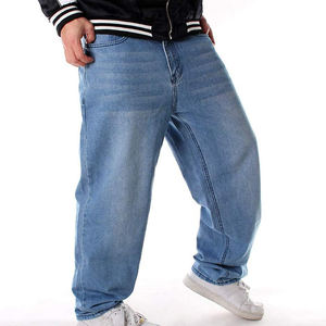 Jean en denim coupe droite ample et oversize pour homme, noir délavé, style streetwear, décontracté pour l'été - Product Image 3