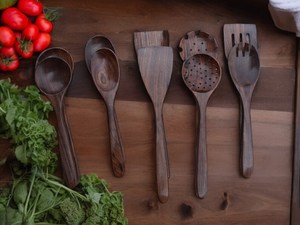 Utensilios de Cocina de Lujo Vintage Ecológicos Personalizados, Cuchara de Sopa de Madera de Haya con Mango Largo, Cucharas de Madera con Acabado de Pintura Transparente para - Product Image 5