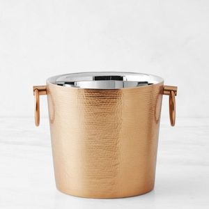 Cubo para Hielo de Metal Martillado Estilo Vintage - Revestimiento Plateado Resistente al Óxido, Enfriador de Champán de Alta Resistencia - Product Image 3