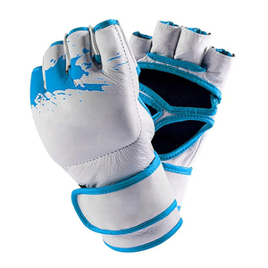 Gants de MMA demi-doigts pour hommes OEM en cuir anti-humidité avec fermeture à lacets et poignet auto-agrippant, fabriqués au Pakistan - Product Image 3