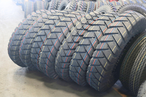 ยางรถบรรทุกสำหรับงานหนัก KUMATIRE K723 สำหรับการขนส่งสินค้าในตลาดแอฟริกาและตะวันออกกลาง ขนาดตั้งแต่ 16 ถึง 21 นิ้ว - Product Image 5