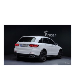 Mercedes-Benz GLC300 4MATIC 2022, Volante a la Izquierda, Caja de Cambios Automática, Asientos de Cuero, Cámara Trasera - 24,624 Km - Product Image 2