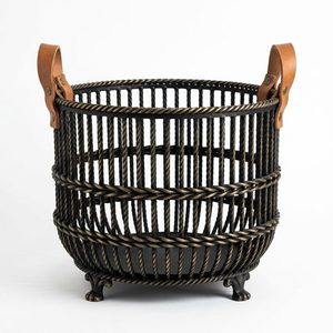 Cesta Grande Hecha a Mano de Alambre de Hierro de 46 cm, Negra con Acabado de Latón Antiguo, Diseño de Trenzado Vertical Rassi, para Decoración del Hogar y Uso en Garajes - Product Image 6
