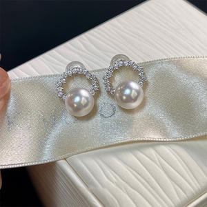 Pendientes de Perlas de Agua Dulce de 7-9 mm con Forma Redonda, Gran Brillo, Diseño de Copo de Nieve, Plata de Ley S925 - Product Image 1