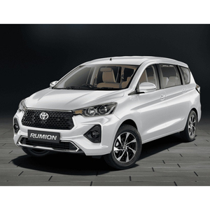 Toyota Rumion d'occasion propre et entièrement entretenu, jantes en alliage, tableau de bord moderne et sièges confortables - Product Image 4