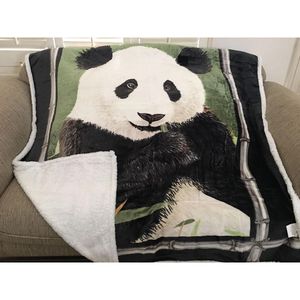 Coperta in pile americano morbido effetto seta, spessa, 127x152 cm, con fodera in sherpa, calda, in poliestere, motivo panda, copriletto lavorato a maglia - Product Image 2