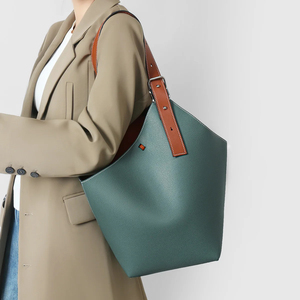 Sac fourre-tout hobo grande capacité pour femme, design de niche, sac seau en cuir avec couleur contrastante, style mode, sac à main tendance - Product Image 4