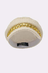 Béret en coton crème avec garniture boutonnée dorée, chapeau ajusté unisexe, style streetwear, mode décontractée, à porter au printemps et en été - Product Image 5