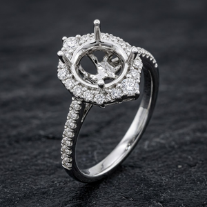 Anillo de Compromiso de Diamantes de Oro Blanco Sólido de 18k con Certificado IGI de 0.65 CT, Venta al por Mayor en Hong Kong, Regalo de Boda para Mujer - Product Image 1