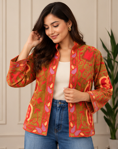 Veste bomber courte matelassée en coton style antique Jaipuri, séchage rapide, broderie folklorique botanique couleur Ocre, vêtements ethniques pour filles, export B2B - Product Image 1