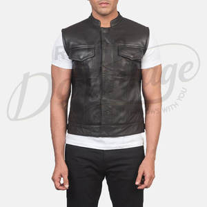 Chaleco de Cuero Genuino Negro Personalizado para Hombre, Corte Ajustado, Sin Cuello, con Botones a Presión y Bolsillos Dobles en el Pecho - Product Image 2