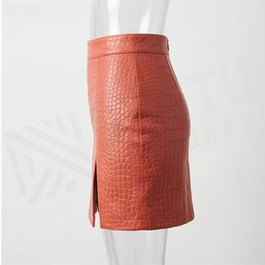 Jupe crayon mini en similicuir pour femme, taille haute, motif crocodile embossé, avec fente latérale, style sexy, à porter toute l'année - Product Image 3