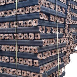 Briquettes de charbon de bois de sciure de bois dur du Vietnam de qualité supérieure pour barbecue – Teneur élevée en carbone fixe (91,3%), combustion longue durée, faible teneur en cendres - Product Image 2