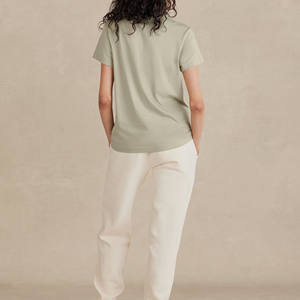 Camiseta de Algodón Personalizada OEM ODM al por Mayor, Cuello Redondo, Manga Corta, Unisex, Verde Salvia, Fabricación de Ropa en Blanco - Product Image 3