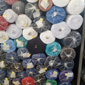 Tissu tricoté 100% POLYESTER fabriqué en Corée, TISSU POLY pour VÊTEMENTS DE SPORT, Matière pour VÊTEMENTS DE YOGA - Product Image 1