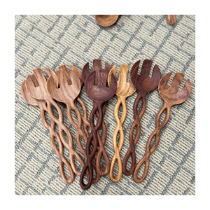 Cuchara de madera con forma de cuchara, hecha con madera natural para cocinar, revolver y servir alimentos, elaborada en Vietnam. - Product Image 6