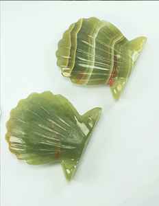 Onyx naturel sculpté en forme de coquille, onyx poli, cristal d'onyx au design unique de coquille, pierres de guérison, onyx décoratif - Product Image 1