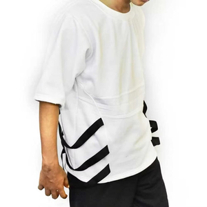 เสื้อยืดแขนสั้นทรงโอเวอร์ไซส์ผู้ชายขายดีที่สุด ดีไซน์ทันสมัย แต่งแถบสีดำตัดกัน คอกลม ทรงลำลอง ผ้าถัก - Product Image 3