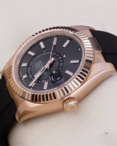 Montres mécaniques à cadran en verre de 40 mm, bracelet en silicone, cadran de 20 mm, très tendance et très vendues - Product Image 5