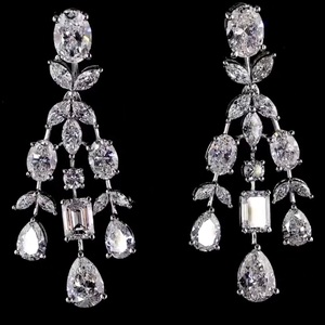 Elegant Crystal Rhinestone <b>Statement</b> <b>Necklace</b> and Earrings Set for Wedding Women's Jewelry Plant Pattern Water Drop Shape - Product Image 3