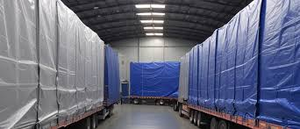 Lona de HDPE con Esquinas Reforzadas con Cinta de Poliéster – Resistencia Extra para Cargas Pesadas - Product Image 2