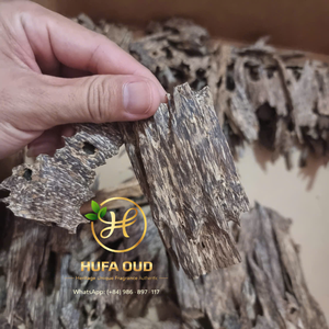 Oud d'abeille 100% naturel : Fumée douce et envoûtante - Product Image 1