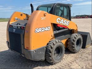 รถตักล้อยางรุ่น CASE SR210B SV340B พร้อมระบบ PLC มอเตอร์เกียร์ แบริ่งปั๊ม คอร์เครื่องยนต์ สำหรับงานก่อสร้าง รถตักหน้า SR200 - Product Image 2