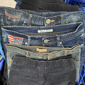 Vente de vêtements d'occasion de qualité supérieure - Marque 3DAH/3D1 Hommes et femmes 4 saisons Toutes tailles Origine TW - Product Image 1