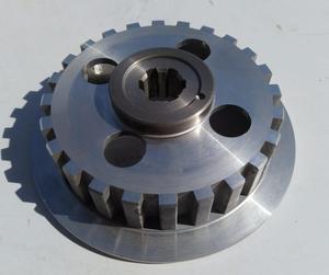 Cubo de embrague automotriz de aluminio fundido a presión, mecanizado por CNC en Gujarat - Product Image 1