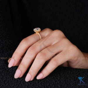 Anillos de Compromiso con Diamantes Cultivados en Laboratorio, Ovalados, Oro Amarillo Sólido de 14K, Halo Oculto, Fabricante y Proveedor de Joyería Nupcial Personalizada - Product Image 6