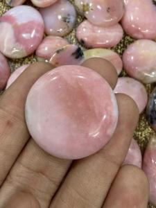 Opal rose naturel en vrac, cabochon pour la création de bijoux à prix abordable - Product Image 4
