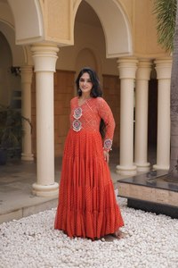 Vestido Premium de Georgette Sintética con Estampado Laheriya y Auténtico Patchwork Kutchi – Prenda Étnica Festiva con Vuelo de 12 Metros - Product Image 4