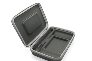 Grand étui de transport carré en EVA de voyage écologique personnalisé avec fermeture à glissière pour produits numériques fabriqués sur PC. - Product Image 2