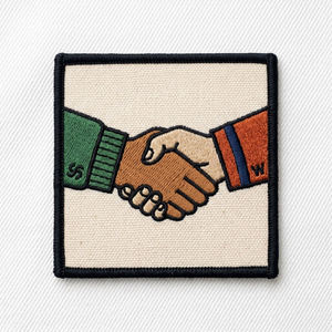 Parche Bordado Cuadrado Personalizado Termoadhesivo de Amor Fraternal, Aplique Fraternal al por Mayor para Chaquetas y Uniformes de Equipo - Product Image 1