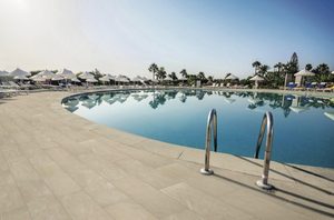 Dalles de pavage extérieures en porcelaine pleine masse 600x600 & 600x900mm GVT PGVT, épaisseurs 16mm 20mm 30mm, qualité export, antidérapantes - Product Image 2