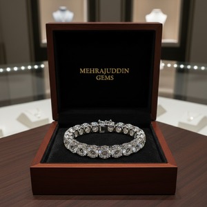 Bracelet tennis en argent plaqué rhodium avec moissanite pour femme, idéal pour fiançailles, mariage et cadeau de fête - Bijoux fins tendance - Product Image 3