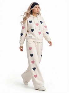 Ensemble de survêtement pour femme OneTen, imprimé cœur crème, à capuche, manches longues, pantalon large, coupe ample - Product Image 2