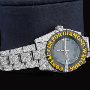 Reloj de Cuarzo con Incrustaciones de Diamantes Moissanite, Números Romanos Negros, Colección Personalizada Impresionante para Hombre y Mujer, Joyería de Moda - Product Image 3