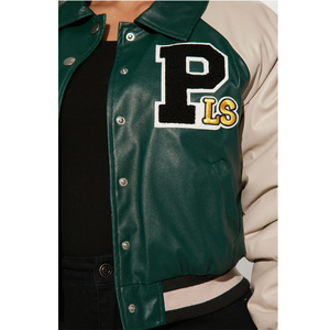 Veste de sport en PU vert et beige avec logo brodé, col rabattu, manches classiques, style preppy, longueur courte - Product Image 6