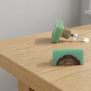 Pomo de Resina Moderno para Muebles, Rectangular, con Incrustaciones de Madera Verde, Estilo Escandinavo, Ecológico, para Cajones de Cocina - Product Image 1