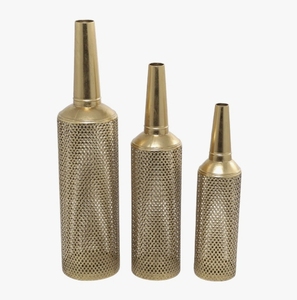 Ensemble de vases en métal doré perforé - Contenants floraux modernes et hauts pour la décoration de luxe de la maison et du salon - Product Image 1