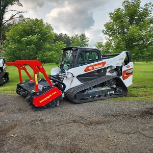 Bobcat Profesional con Mulcher Forestal de Tambor, Accesorio de Corte Hidráulico de Alto Rendimiento - Product Image 1