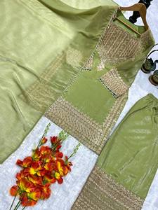 Ensemble Salwar Kameez tendance en soie brodée avec détails en dentelle Moti, entièrement cousu, avec bas élastique et dupatta - Product Image 3