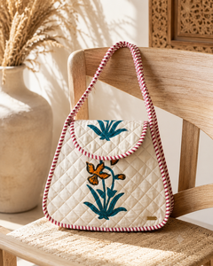 Bolso bandolera de lujo pequeño, acolchado, de algodón, con estampado floral a mano, de Jaipur, para mujeres y niñas. - Product Image 1