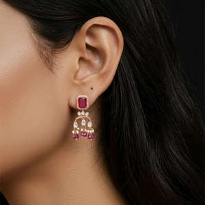 Ensemble de boucles d'oreilles pendantes en argent sterling 925 avec pierres précieuses rouges et perles, idéal pour les fiançailles, les fêtes et les mariages. - Product Image 1