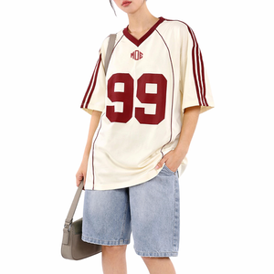 Maillot de football américain surdimensionné pour femme, col en V, rayures contrastées, streetwear, personnalisable, pour équipes, commande en gros OEM, USA - Product Image 5