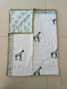 ผ้าโดฮาร์พิมพ์ลายด้วยมือแบบออร์แกนิค ลายนกสีส้ม ขอบสีเหลือง ใช้ได้ทุกฤดู ผลิตจากผ้าฝ้าย สำหรับใช้ในบ้าน สไตล์โมเดิร์น - Product Image 5